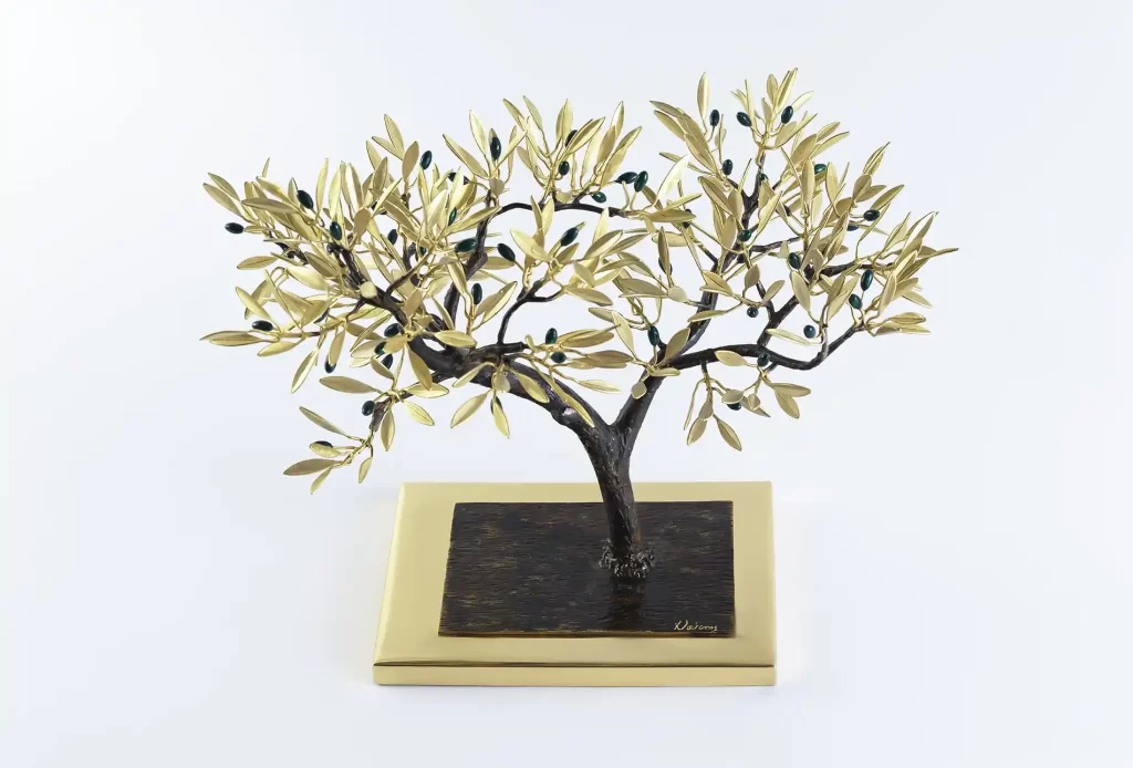 JeanLiv Studio • Hand made olive tree bronze sculptures - Personalised, unique corporate showstoppers